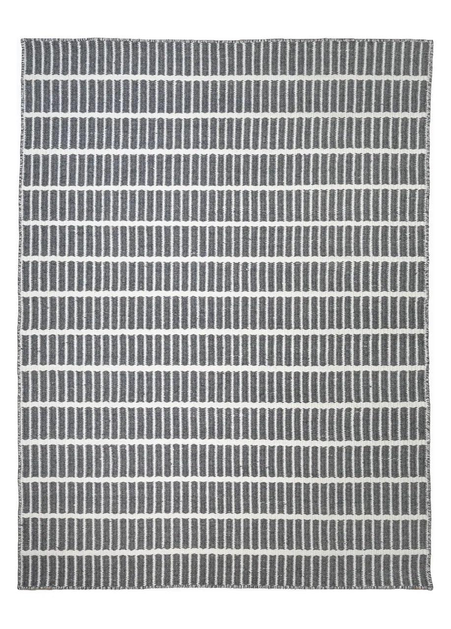 D7005